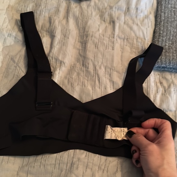 Knix bra - Picture 2 of 4